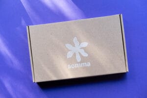 witte stempel op dozen stempelen eigen ontwerp